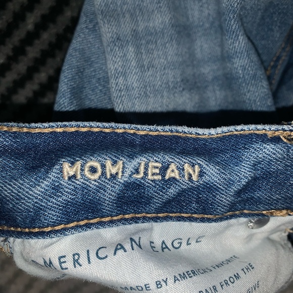 American eagle mom jeans - Picture 4 of 4